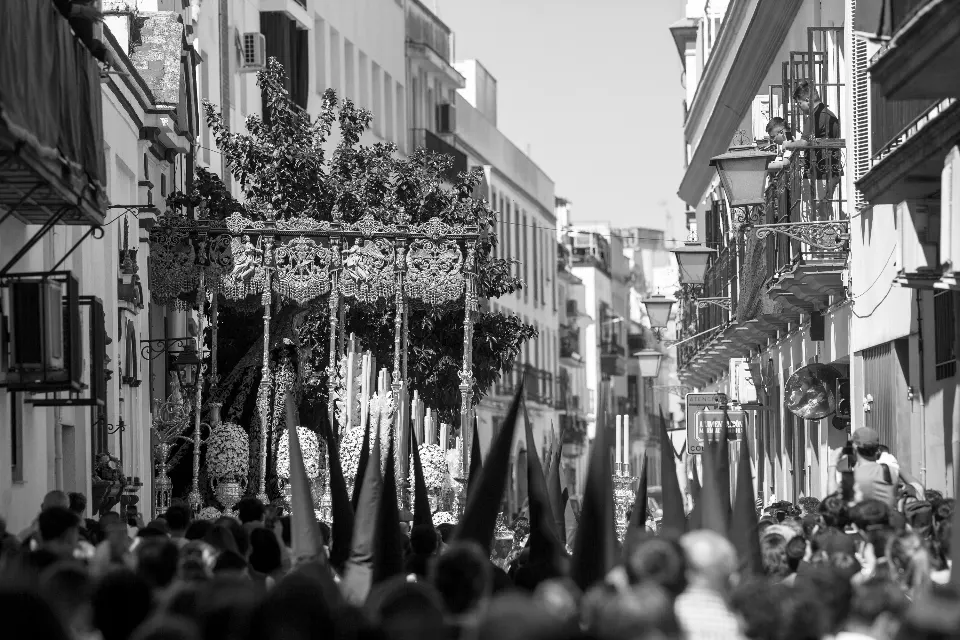 Semana Santa. Sevilla. Hermandades de Sevilla.