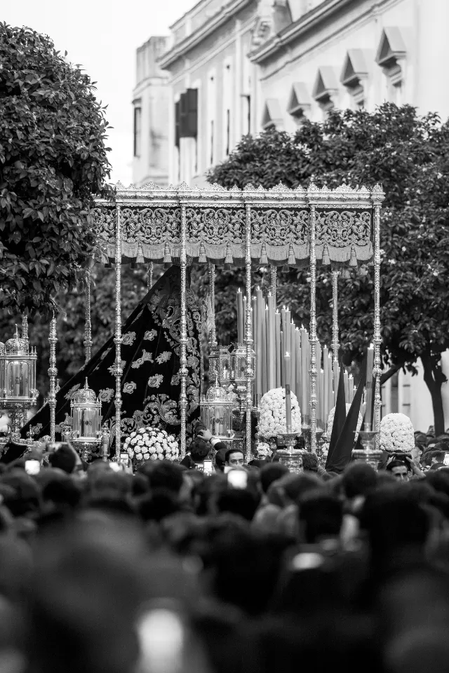 Semana Santa. Sevilla. Hermandades de Sevilla.