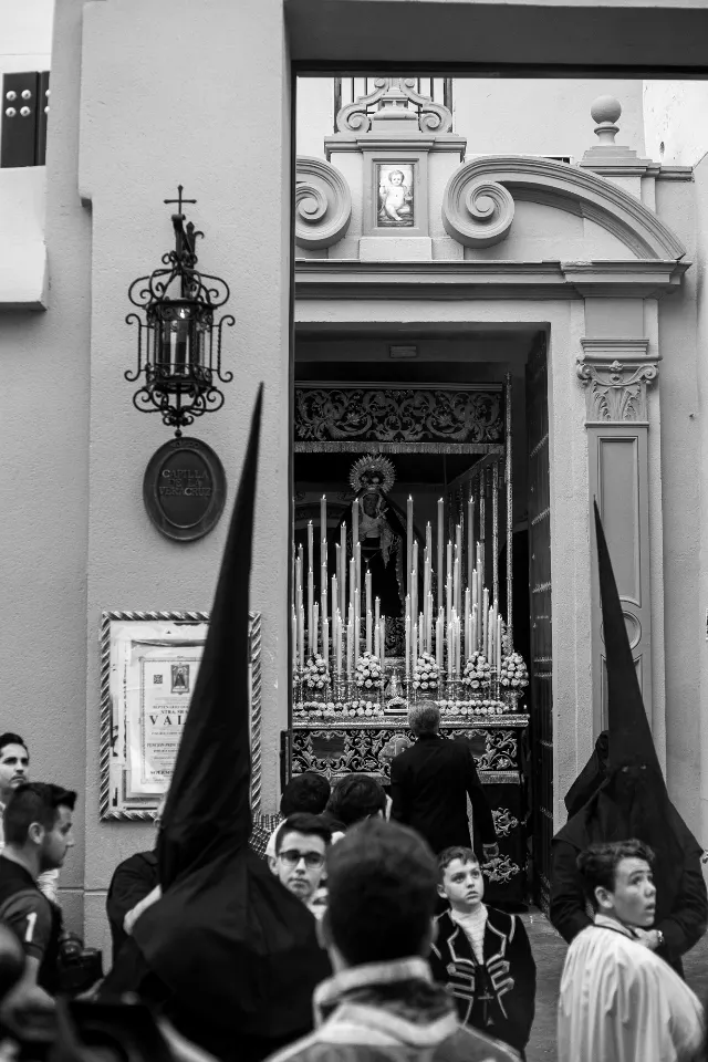 Semana Santa. Sevilla. Las miradas del amor.