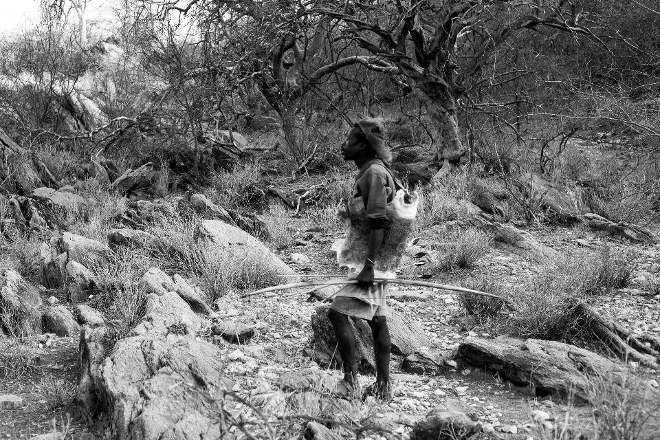 Tanzania. Sinfonía de silencio. Hadzas.