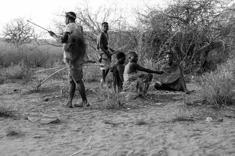Tanzania. Sinfonía de silencio. Hadzas.