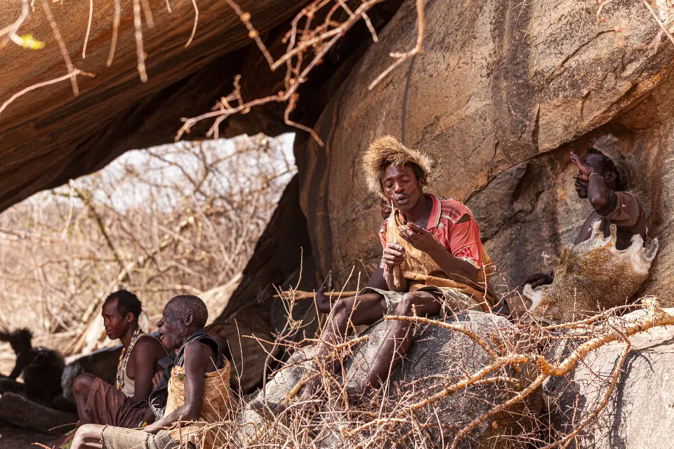 Tanzania. Sinfonía de silencio. Hadzas II