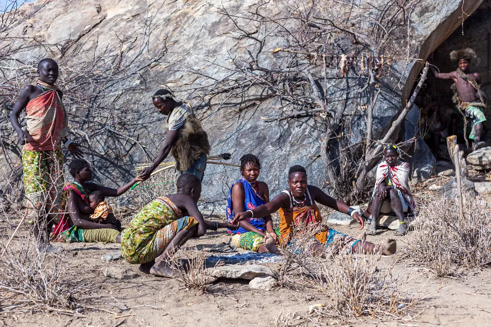 Tanzania. Sinfonía de silencio. Hadzas II