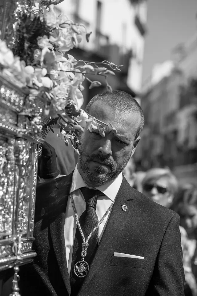Semana Santa. Sevilla. Capataces y costaleros.