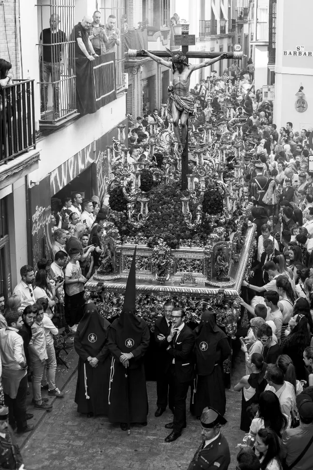 Semana Santa. Sevilla. Capataces y costaleros.