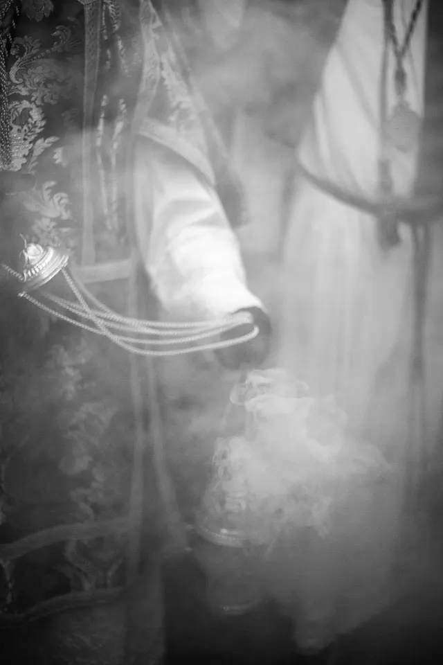 Semana Santa. Sevilla. Nazarenos y acólitos II.