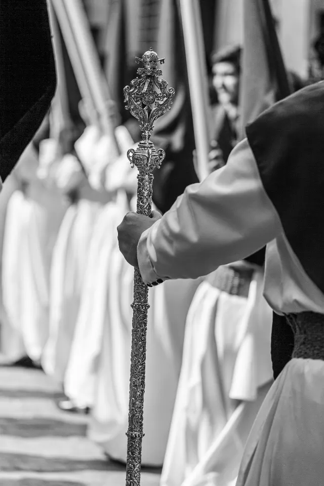 Semana Santa. Sevilla. Nazarenos y acólitos II.