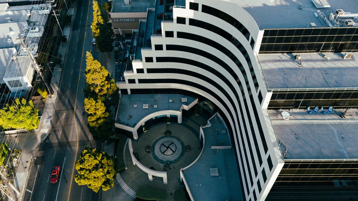 1990 South Bundy Drive - Photo 2