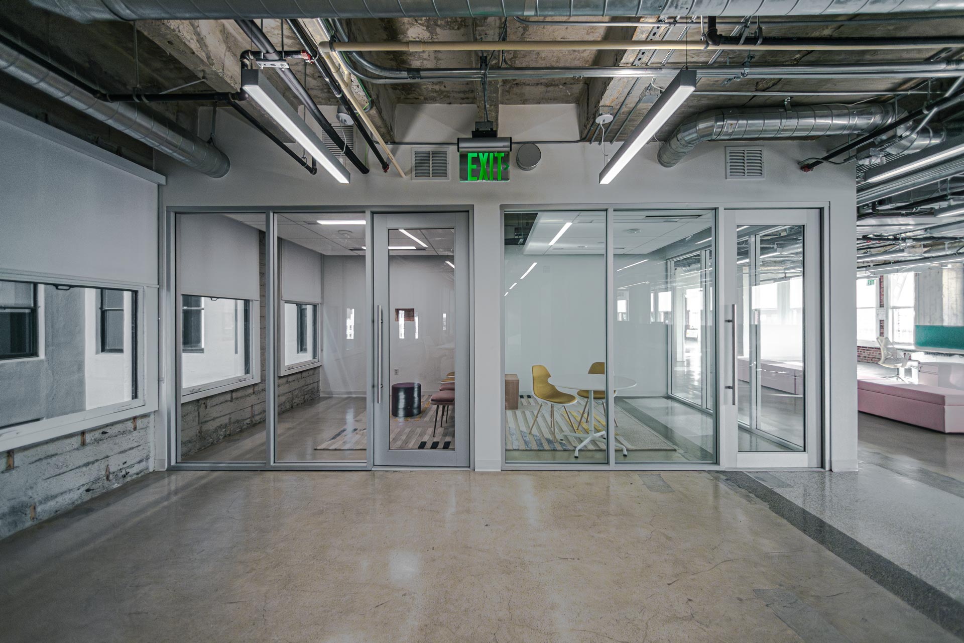 1031 South Broadway - Photo 4