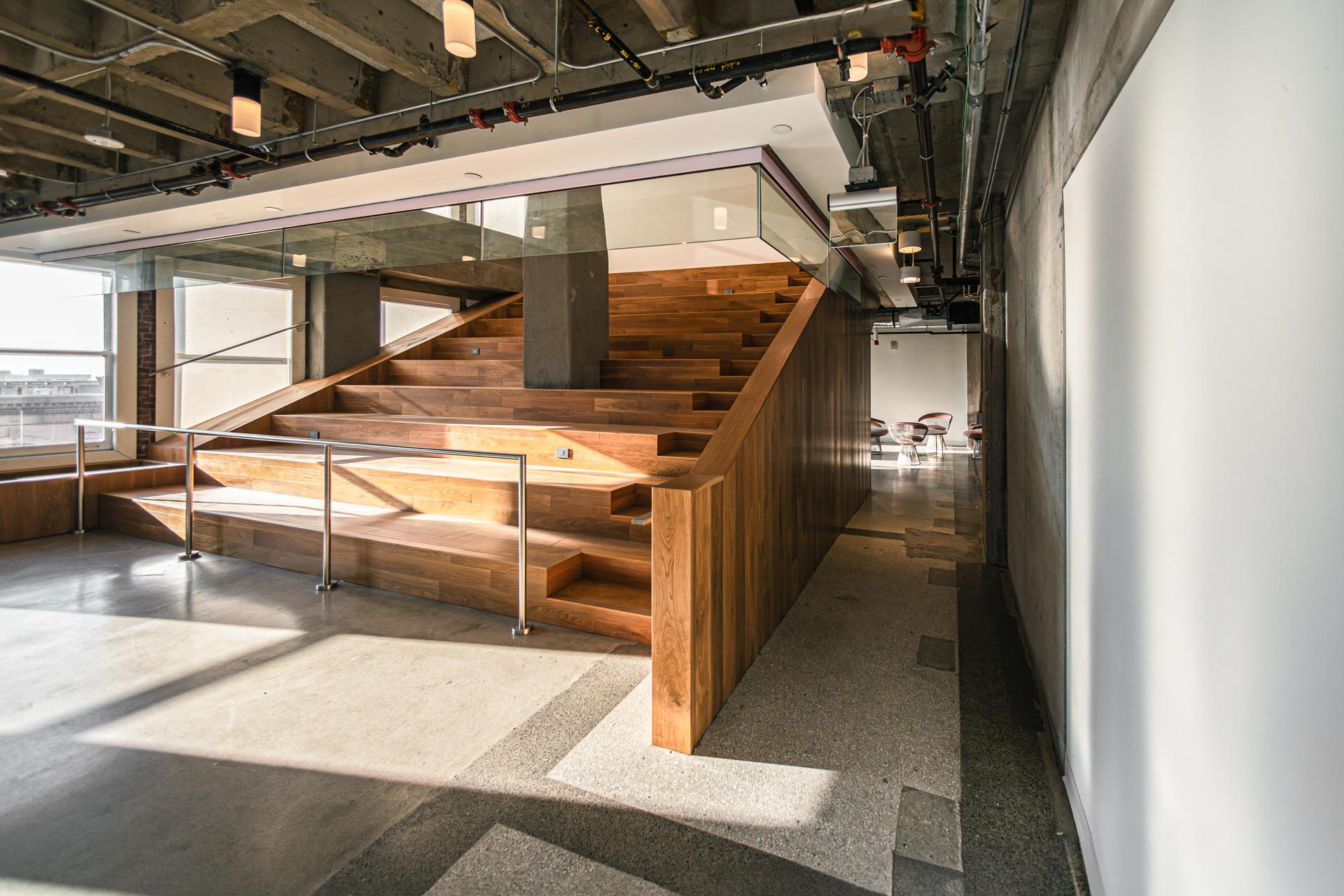 1031 South Broadway - Photo 5