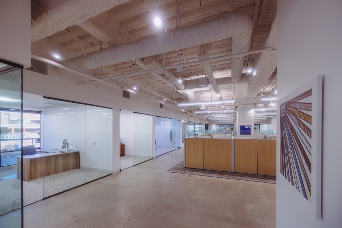 Wilshire Courtyard Suite 550 for APM Music - Photo 5