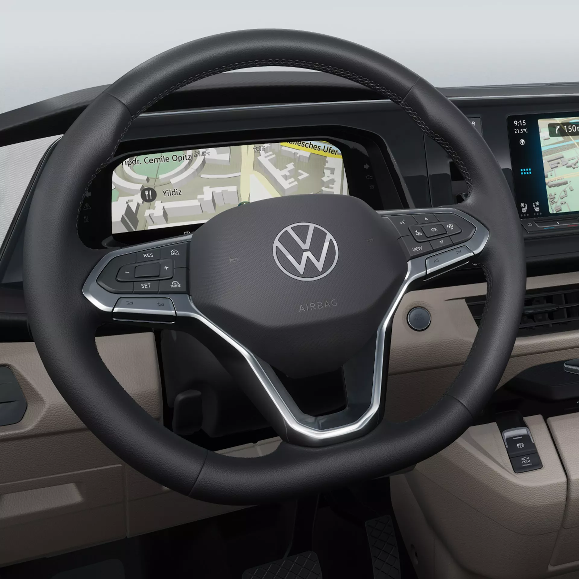 Volante di un'auto Volkswagen con sistema di navigazione GPS.