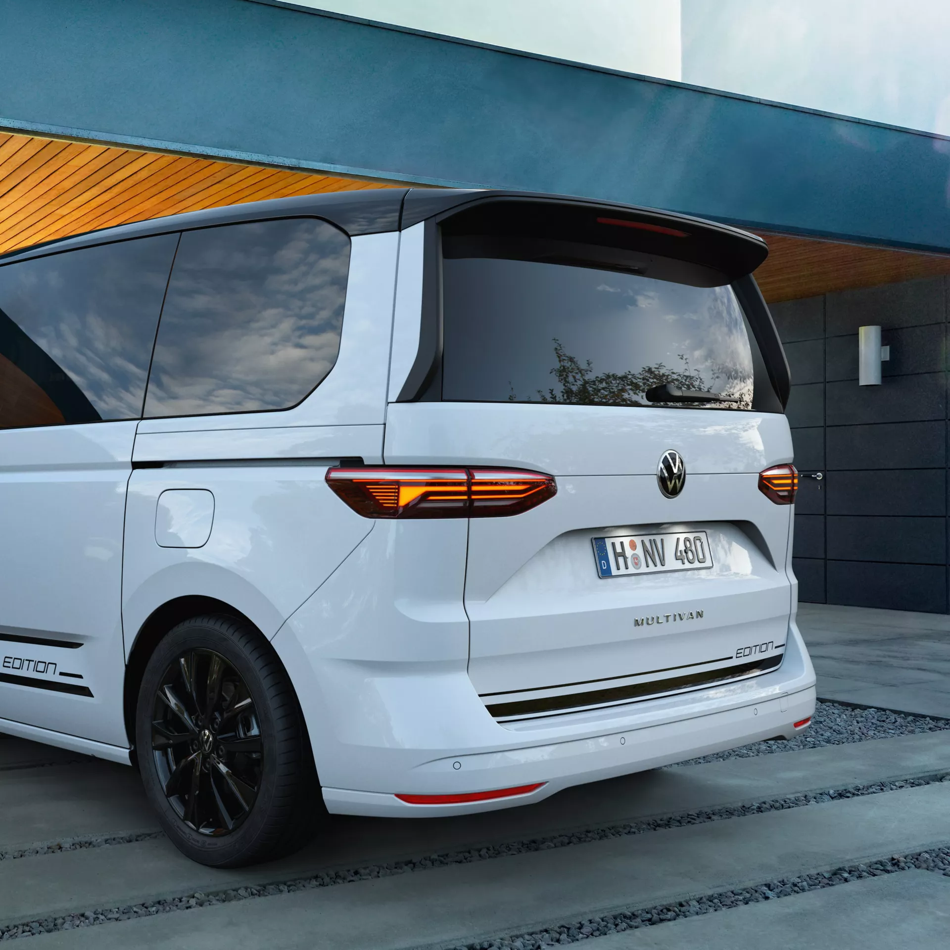 Volkswagen Multivan Edition posteriore.