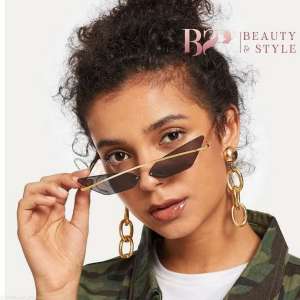 Paire De Lunettes Pour Femme