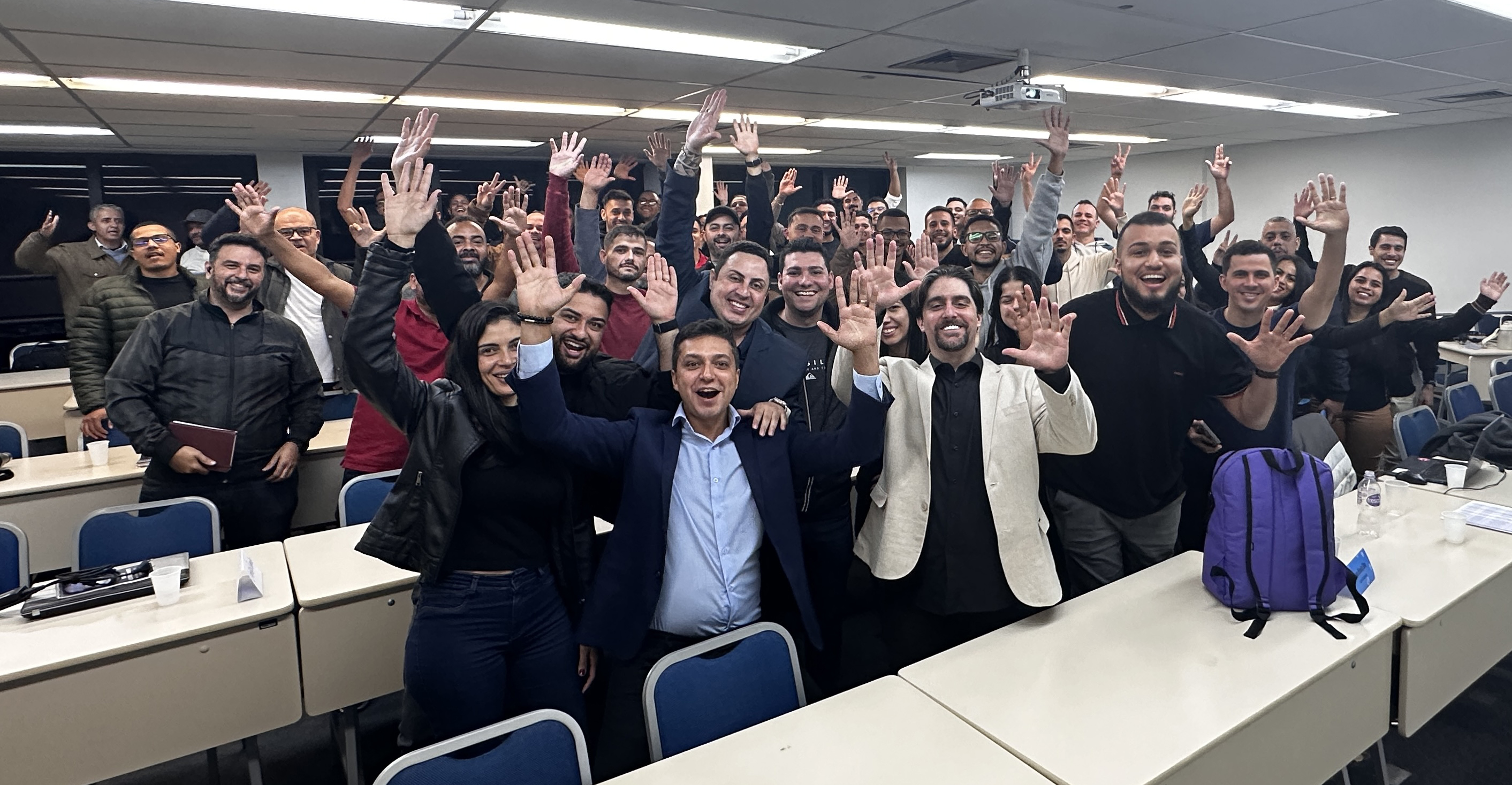 Imersão Desbloqueio Digital - Participantes assistindo palestra