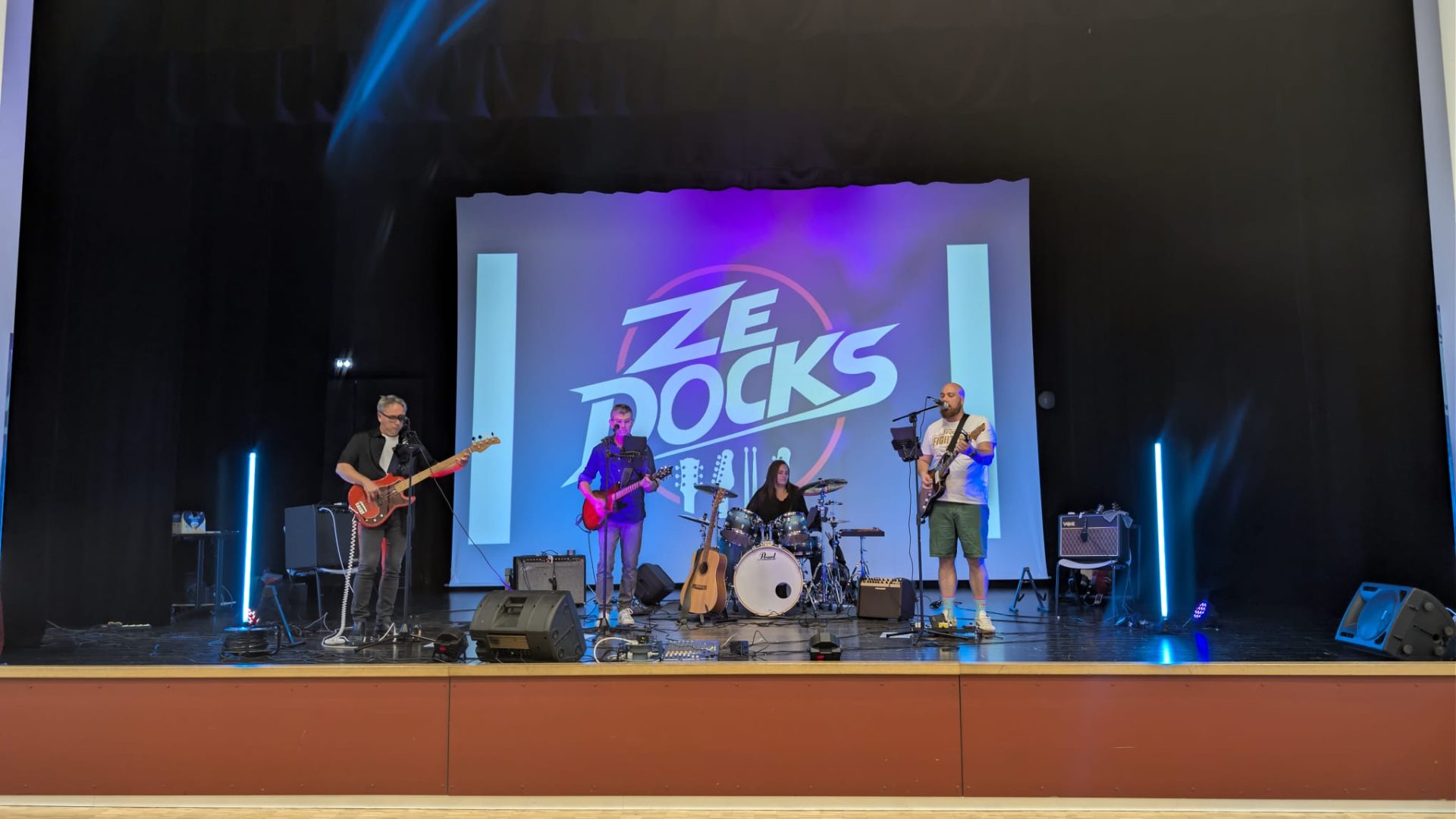 Ze docks, groupe de Saint-Domineuc