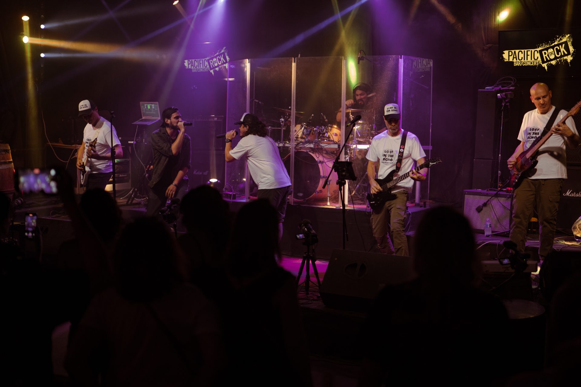 Lost in the echo, groupe de Paris