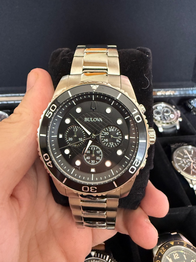 BULOVA SILVER TONE SPORT - 98A210