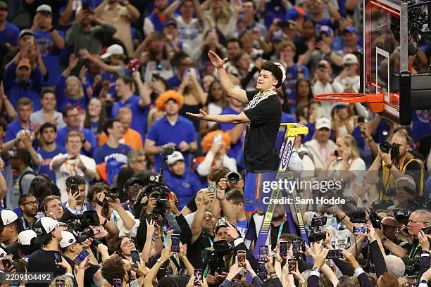Remembering the Gator that Chomped March Madness