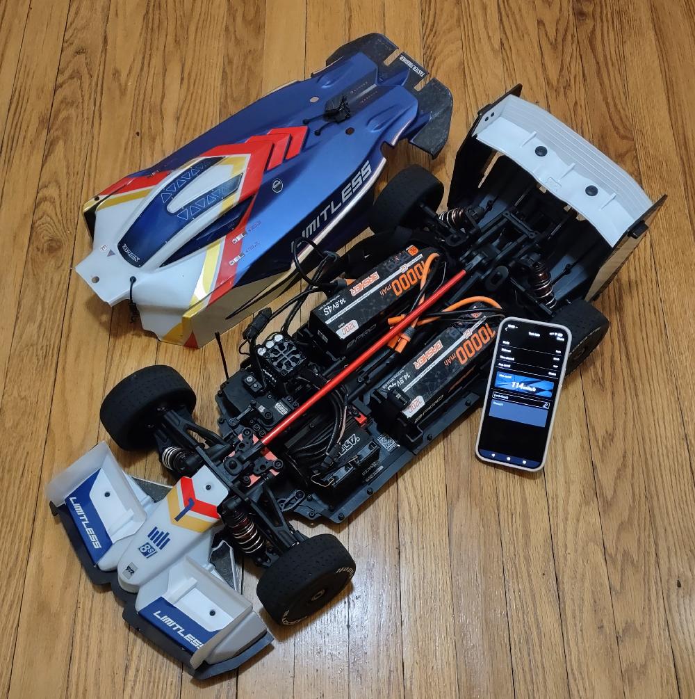 ARRMA Limitless run photo