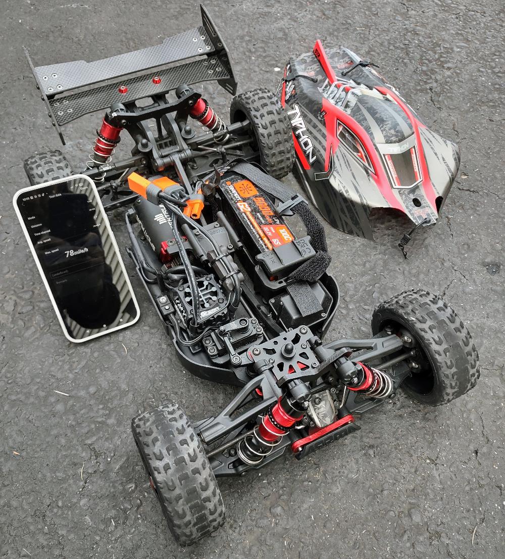 Arrma Typhon V5 6S run photo