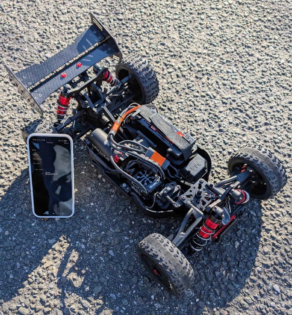 Arrma Typhon V5 6S run photo