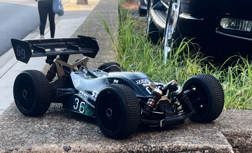 ARRMA Typhon TLR-Tuned run photo