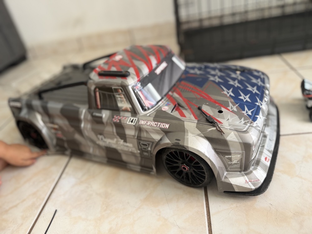 ARRMA ARRMA Infraction run photo