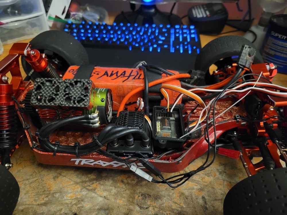 Traxxas Rustler 4X4/VXL run photo