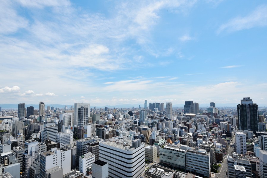 Shinsaibashi apartment with great view