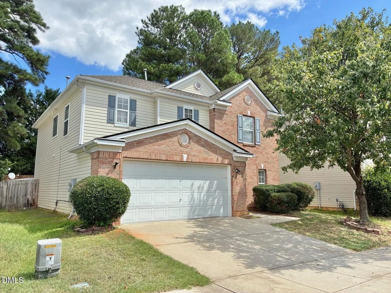 2909 Glade Aster Ct, Raleigh, NC 27604 — property photo 1