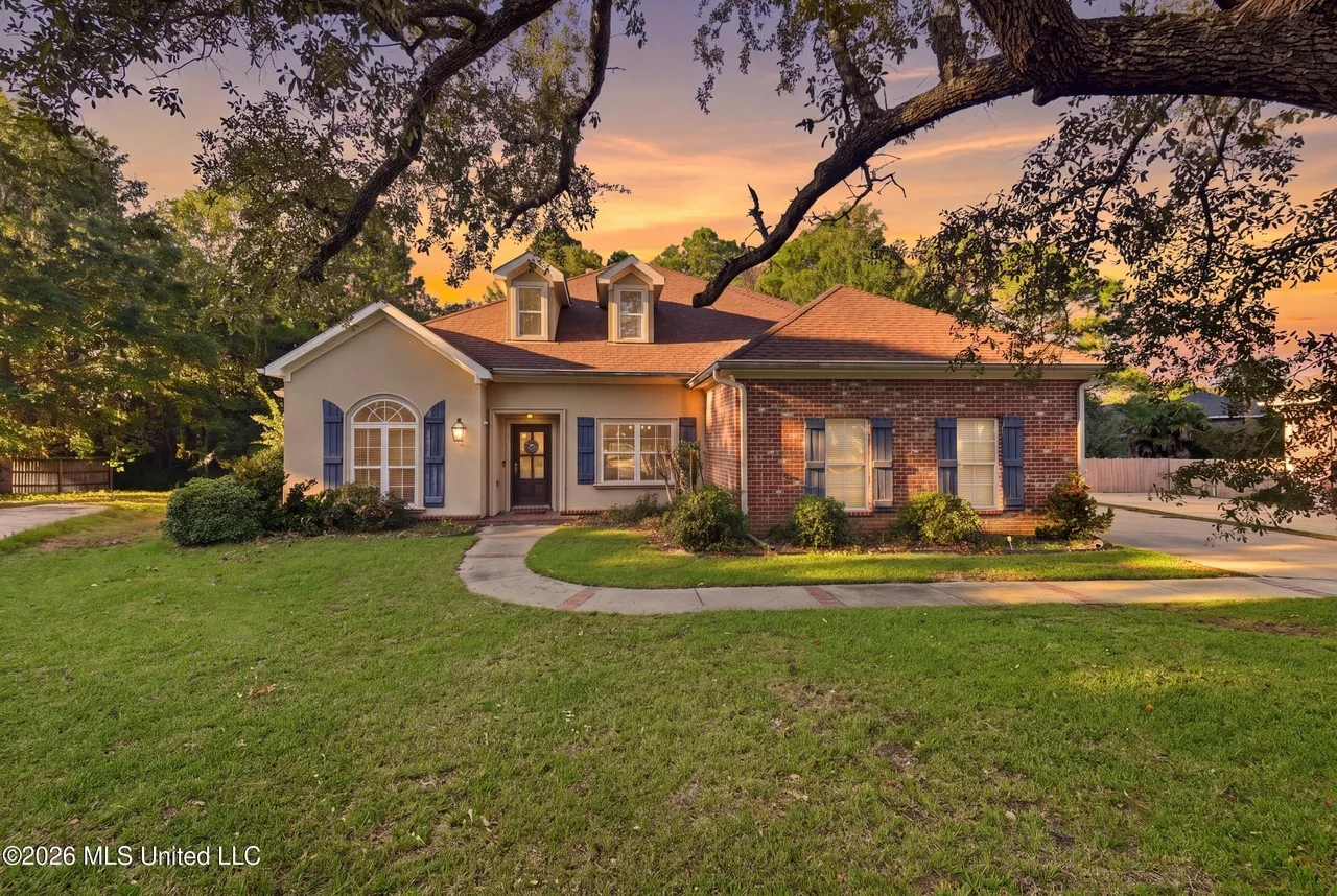 429 Vouvray Cv, Biloxi, MS 39531 — property photo 1