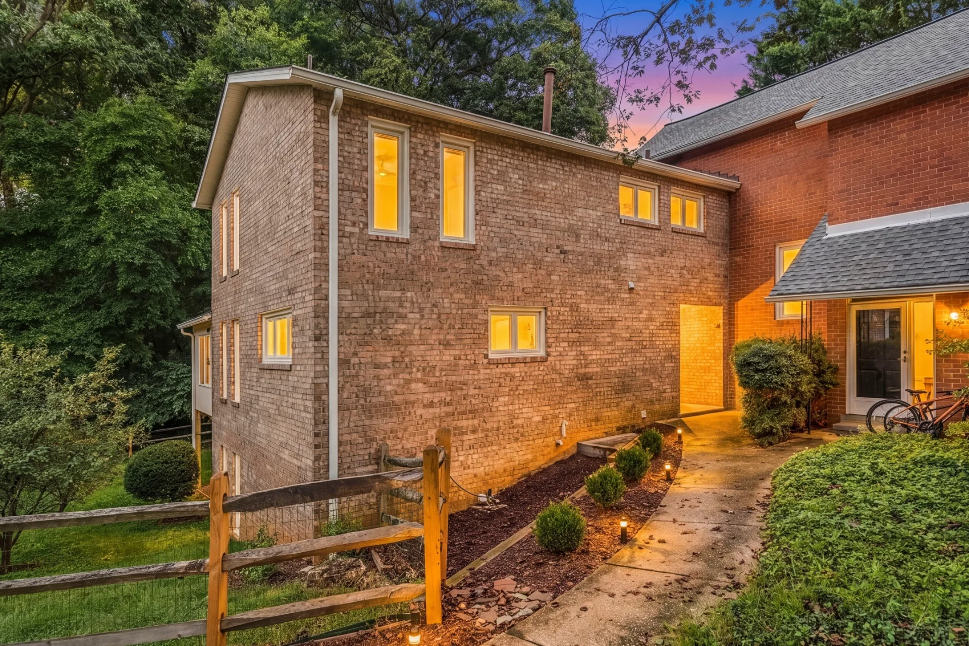 1962 Dundee Rd, Rockville, MD 20850 — property photo 1