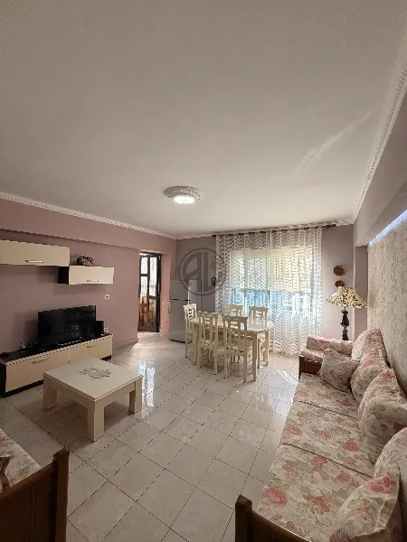 Shitet Apartament / Ambient Biznesi – Pranë Shkollës  "Naim Frasheri" - Image 2