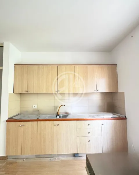 Apartament 2+1+2 prane Ish Rajonit, Durres - Image 3