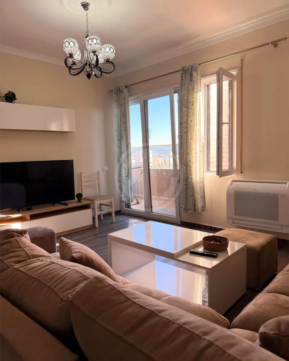 Apartament 2+1+2 tek Stadiumi, Durres