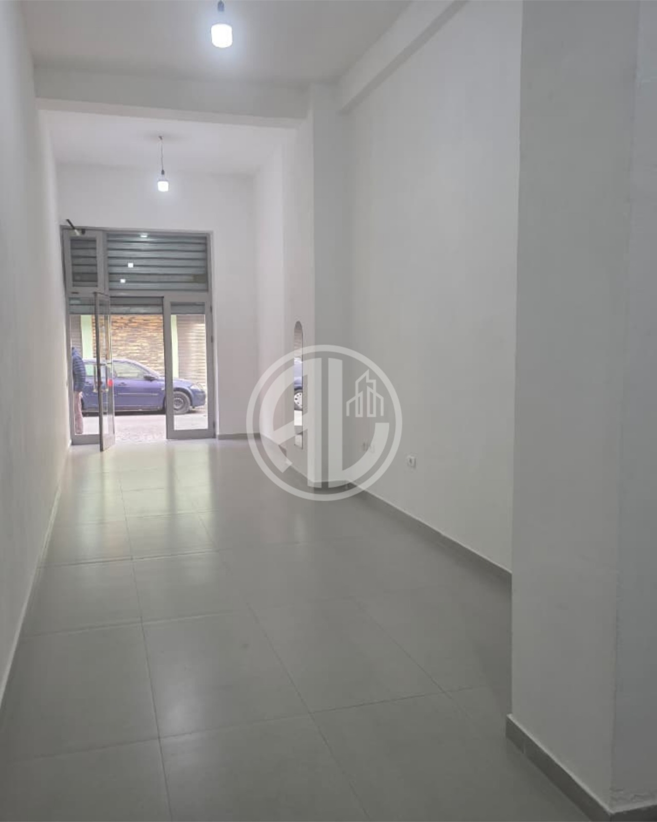 Ambient Biznesi per Qira - Image 2