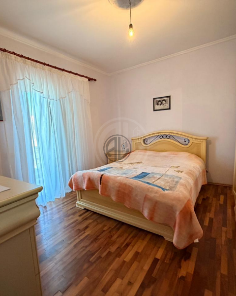 Vilë në Shitje Rruga dytesore Plazh - Image 2