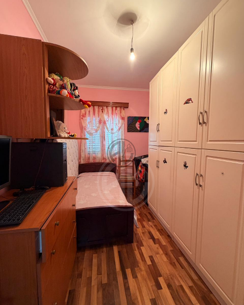 Vilë në Shitje Rruga dytesore Plazh - Image 3