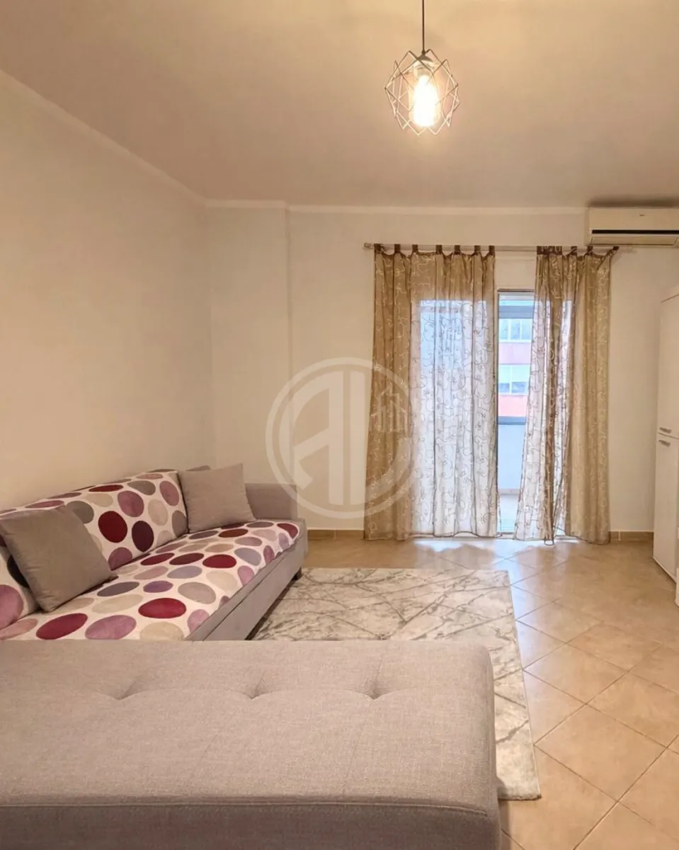 Apartament 1+1 prane Spitalit Rajonal Durres