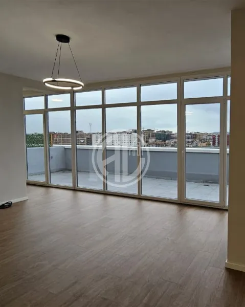 PENTHOUSE EKSKLUZIV – BULEVARDI I RI, TIRANË 
