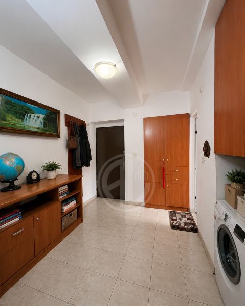 🏡 Apartament 1+1 për Shitje - Bulevardi Kryesor, Durrës - Image 3