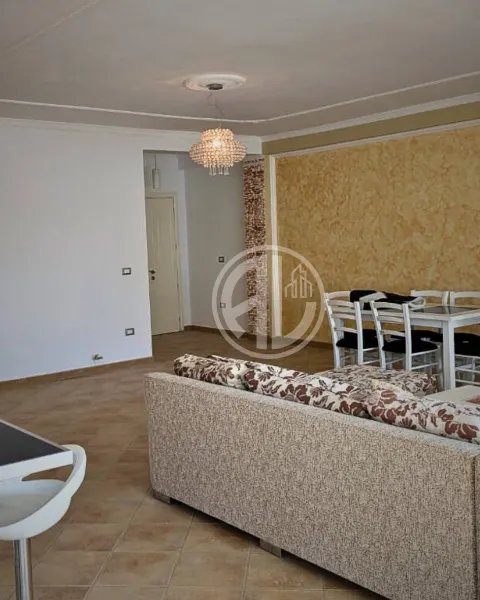 Shitet Apartament 3+1+2 me Verandë për Qira pranë Stadiumit, Durres – I Rinovuar dhe i Mobiluar Rishtazi. - Image 3