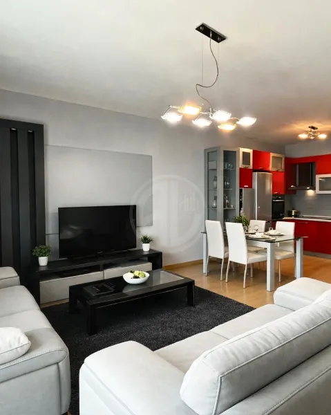 Apartament 3+1+2 në qendër të qytetit, pranë Bashkisë  - Image 2