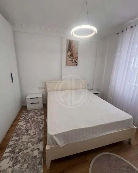 Shitet Apartament 1+1 i Sapomobiluar – Golem, Rruga Viena - Image 2