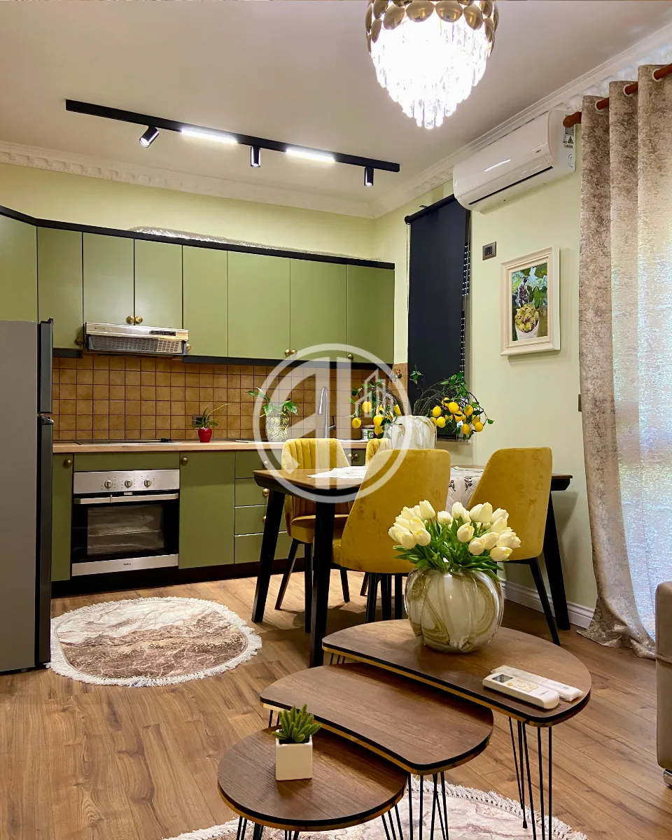 Per qira Super Apartament 1+1 Muzeumi-Durres Qender !