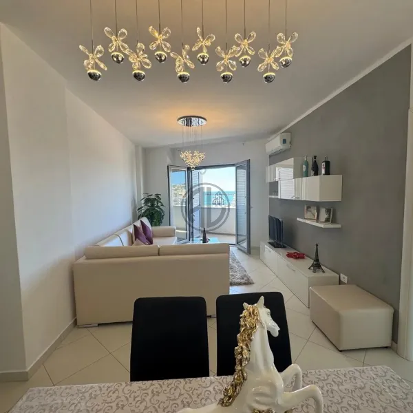 Shitet Apartament 2+1 me pamje deti dhe Garazh te mbyllur 30m2 - Image 2