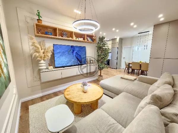 Shitet Apartament 2+1, Plazh-Durres