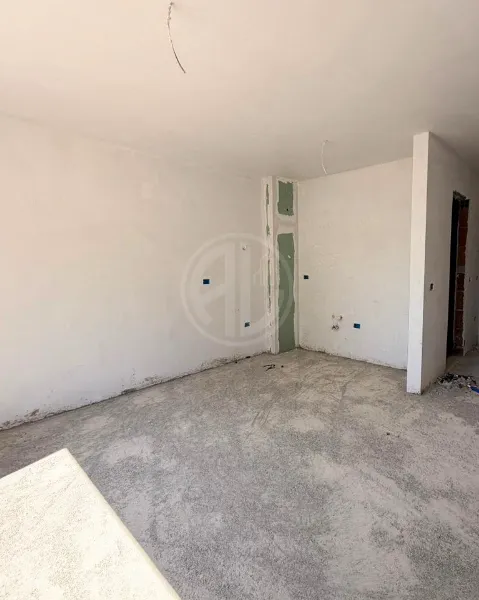 Garsoniere me pamje deti për shitje – Golem - Image 2