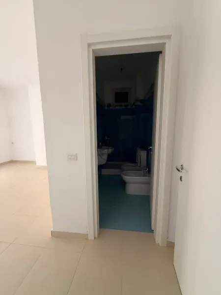 Apartament 2+1 për Shitje – Durres ish URT - Image 2